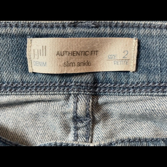 J.Jill Authentic Fit Slim Ankle Jeans | size: 2 Petite - Picture 4 of 9
